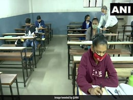 Schools In Gujarat Reopen: गुजरात में 10वीं और 12वीं के लिए आज से खुले स्कूल, इन नियमों का सख्ती से किया गया पालन Schools In Gujarat Reopen: गुजरात में 10वीं और 12वीं के लिए आज से खुले स्कूल, इन नियमों का सख्ती से किया गया पालन
