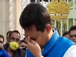 बंगाल के मंत्री ने विभाग बदले जाने पर दिया इस्तीफा, कैमरे के सामने फूट-फूट कर रोए बंगाल के मंत्री ने विभाग बदले जाने पर दिया इस्तीफा, कैमरे के सामने फूट-फूट कर रोए