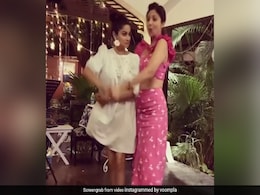 Shilpa Shetty ने बहन शमिता संग 'बदन पे सितारे' सॉन्ग पर किया डांस, बार-बार देखा जा रहा Video Shilpa Shetty ने बहन शमिता संग 'बदन पे सितारे' सॉन्ग पर किया डांस, बार-बार देखा जा रहा Video