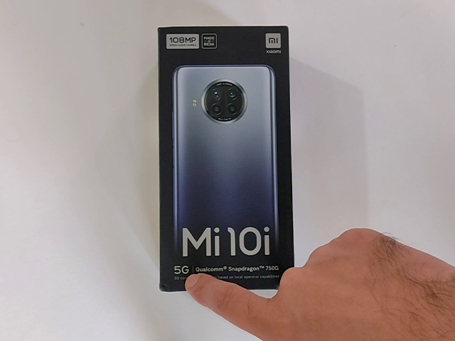Mi 10i अनबॉक्सिंग: 108-मेगापिक्सल कैमरा वाला 'किफायती' फोन | Mi 10i Unboxing in Hindi