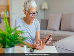 Diabetes Month 2021:  डायबिटीज के मरीज इन चीजों का करेंगे सेवन तो झट से कंट्रोल होगा हाई ब्लड शुगर लेवल Diabetes Month 2021:  डायबिटीज के मरीज इन चीजों का करेंगे सेवन तो झट से कंट्रोल होगा हाई ब्लड शुगर लेवल