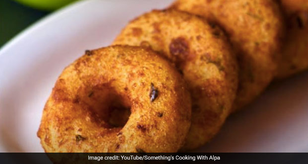 Wait, What? You Can Now Make Medu Vada In 10 Minutes With This Genius Recipe!