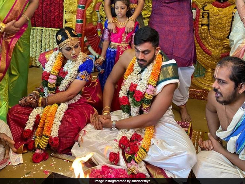 Vijay Shankar Marries Vaishali Visweswaran, SunRisers Hyderabad Send Best Wishes
