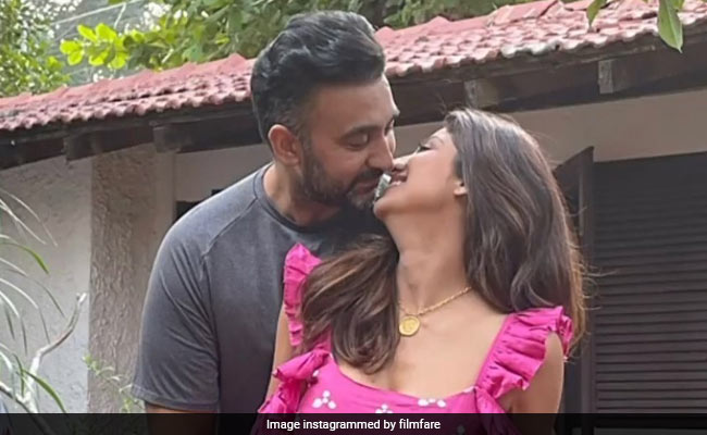 Shilpa Shetty राज कुंद्रा संग गोवा में क्वालिटी टाइम बिताती आईं नजर, वायरल हुई रोमांटिक Photo