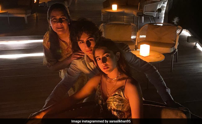 Sara Ali Khan's Holiday Feast In Maldives Featured Fries, Crabs And What Not, See Pic