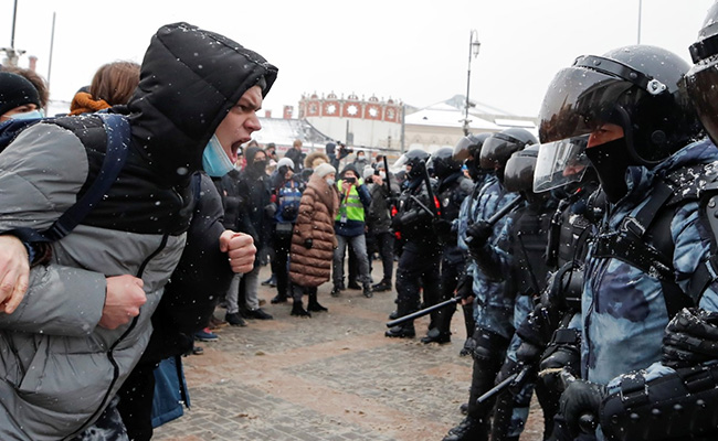 Russia Detains Over 4,400 At Protests Against Jailing Of Kremlin Critic