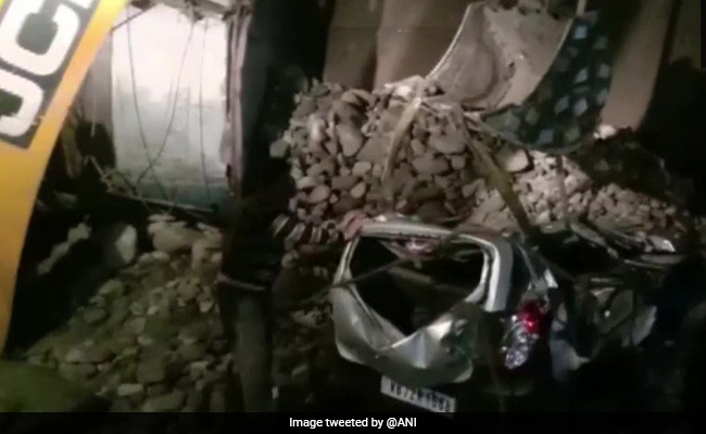 14 Dead, 18 Injured In Road Accident In West Bengal, PM Condoles Deaths