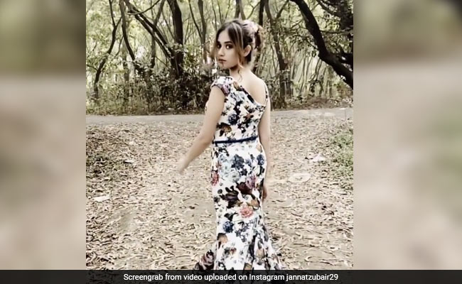 Jannat Zubair 'मायूस' होकर जंगल में कर रही थीं वॉक, Video शेयर कर बोलीं- तुमसे मिली अपनी अदा...