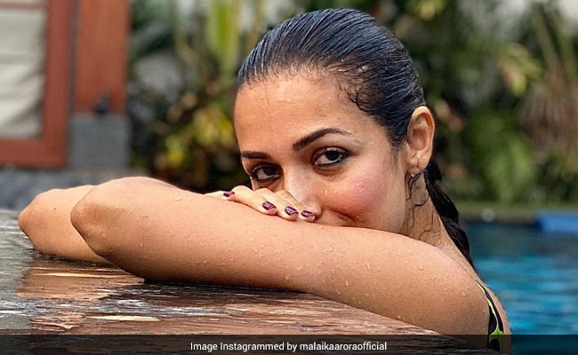 Malaika Arora ने पूल Photo शेयर कर दी सलाह, तो राहुल खन्ना बोले- कोशिश जरूर करूंगा...