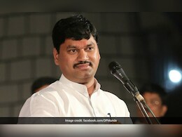 'भ्रष्टाचाराला विरोध केल्यानं कृषी विभागातील बड्या अधिकाऱ्याची बदली', महायुती सरकारवर मोठा आरोप