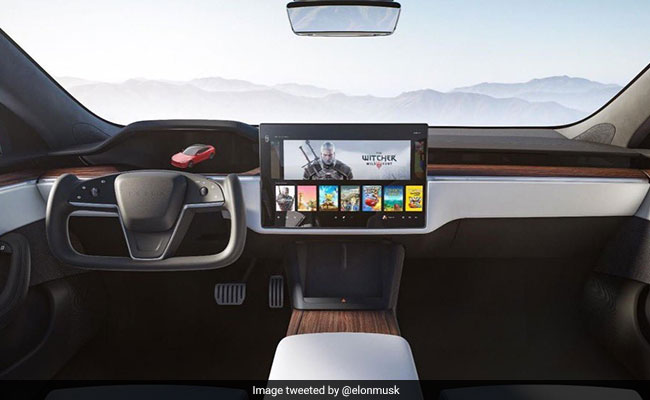 Tesla Is Using In-Car Cameras For Monitoring Proper Use Of AutoPilot&nbsp;