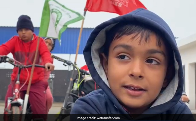 पंजाब में बच्चों ने साइकिल रैली निकाल लोगों को दिल्ली पहुंचने के लिए किया जागरूक