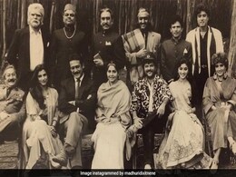 A <i>Ram Lakhan</i> Cast Pic From 32 Years Ago: Anil Kapoor, Jackie Shroff, Madhuri Dixit, Dimple Kapadia And Others A <i>Ram Lakhan</i> Cast Pic From 32 Years Ago: Anil Kapoor, Jackie Shroff, Madhuri Dixit, Dimple Kapadia And Others