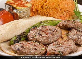 Love Kebabs? Make This Lip-Smacking Peshawari Pyaazi Kebab To Impress Your Guests Love Kebabs? Make This Lip-Smacking Peshawari Pyaazi Kebab To Impress Your Guests