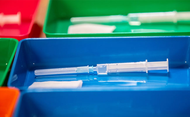 UP Girl Tests HIV Positive After Doctor Uses Same Syringe, Claims Family, Explanation Sought