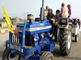 किसान आंदोलन : हरियाणा में महिलाओं ने थामी स्टेयरिंग, ट्रैक्टर रैली की अगुवाई के लिए दी जा रही ट्रेनिंग किसान आंदोलन : हरियाणा में महिलाओं ने थामी स्टेयरिंग, ट्रैक्टर रैली की अगुवाई के लिए दी जा रही ट्रेनिंग