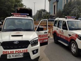 दिल्ली: किसानों की ट्रैक्टर रैली के दौरान एक्टिव कॉल्स पर भी नजर रखेगी पुलिस दिल्ली: किसानों की ट्रैक्टर रैली के दौरान एक्टिव कॉल्स पर भी नजर रखेगी पुलिस