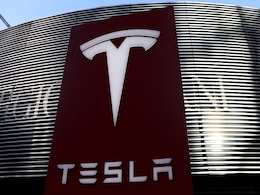 Chinese Woman's Tesla Protest Prompts 5-Day Detention, Company Apology Chinese Woman's Tesla Protest Prompts 5-Day Detention, Company Apology