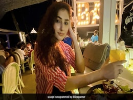 Rahul Vaidya की गर्लफ्रेंड Disha Parmar ने 'लवर' ढूंढने के लिए 'बार' को बताया बेस्ट जगह, वायरल हुई Photo Rahul Vaidya की गर्लफ्रेंड Disha Parmar ने 'लवर' ढूंढने के लिए 'बार' को बताया बेस्ट जगह, वायरल हुई Photo