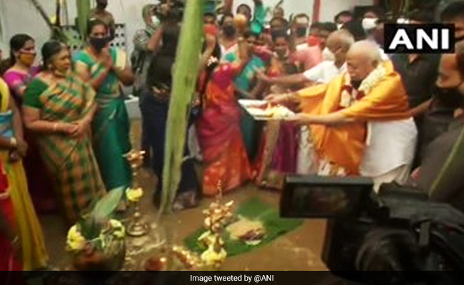 Mohan Bhagwat Celebrates Pongal In Tamil Nadu, Recites Couplet