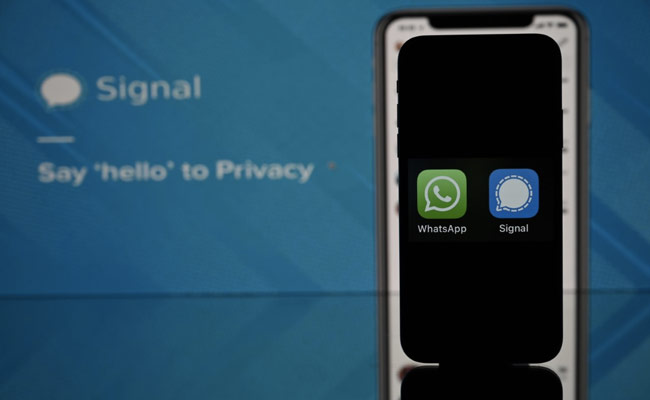 Millions Flock To Signal As Facebook, WhatsApp Suffer Nearly 6-Hour Outage