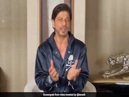 "See You On The Big Screen In 2021": Shah Rukh Khan Leaves Fans Excited With His New Year-Special Clip "See You On The Big Screen In 2021": Shah Rukh Khan Leaves Fans Excited With His New Year-Special Clip