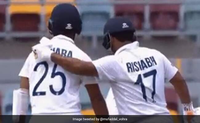 cheteshwar pujara won heart as batsman braves australian Pacers short ball sustains body blows cheteshwar pujara won heart as batsman braves australian Pacers short ball sustains body blows