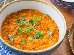 Indian Cooking Tips: How To Make Quick And Easy Urad Dal At Home (Recipe Inside) Indian Cooking Tips: How To Make Quick And Easy Urad Dal At Home (Recipe Inside)