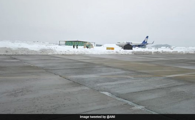 Air Traffic To Kashmir Restored After 4-Day Gap Due To Heavy Snowfall