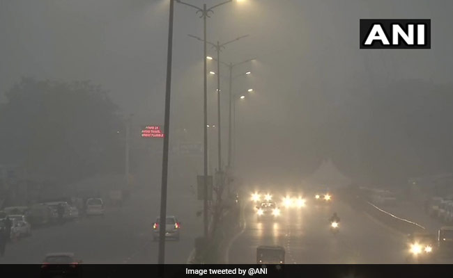 दिल्ली में छाया कोहरा, उत्तर भारत के राज्यों में अगले कुछ दिनों में ठंड से बढ़ेगी ठिठुरन