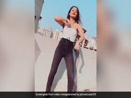 Jannat Zubair ने अपने डांस से मचाया धमाल, Vroom Vroom पर शेयर किया ग्लैमरस Video Jannat Zubair ने अपने डांस से मचाया धमाल, Vroom Vroom पर शेयर किया ग्लैमरस Video