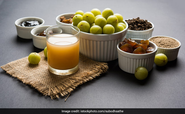 Air Pollution: These 4 Warrior Foods Will Protect Your Body From The Adverse Effects Of Pollutants