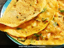 Achaari Atta Cheela: हेल्दी और टेस्टी ब्रेकफास्ट के लिए ऐसे बनाएं अचारी आटा चीला Achaari Atta Cheela: हेल्दी और टेस्टी ब्रेकफास्ट के लिए ऐसे बनाएं अचारी आटा चीला