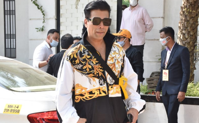 Meet The Early Guests At Varun Dhawan-Natasha Dalal Wedding: Karan Johar And Manish Malhotra