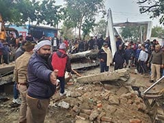 गाजियाबाद के मुरादनगर में श्मशान घाट पर छत ढहने से 24 लोगों की मौत, 17 घायल