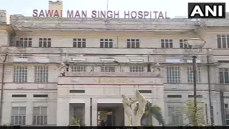 जयपुर SMS हॉस्पिटल में प्री-ऑपरेटिव वार्ड में बारिश का पानी भरा, मरीजों को करना पड़ा शिफ्ट