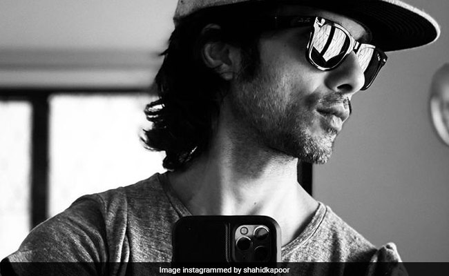 "Typecast Hero In Need": Can Someone Help Shahid Kapoor Out?