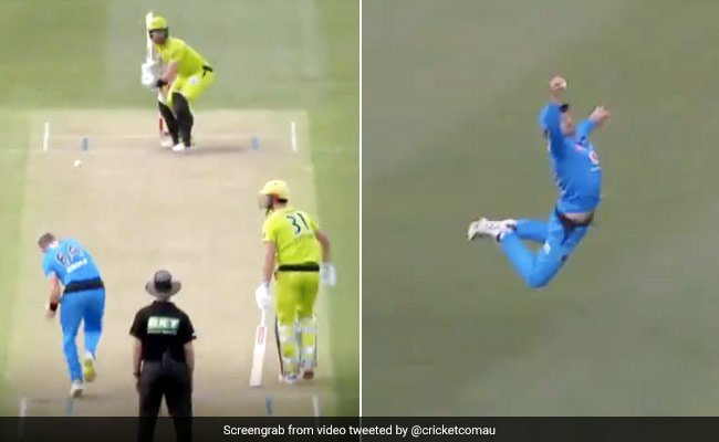 BBL 2020: खिलाड़ी ने हवा में उड़कर पकड़ा Impossible कैच, ऐसे जीता सांस रोक देने वाला मैच - देखें Video