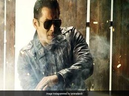 सलमान खान की फिल्म Radhe ईद पर होगी रिलीज, एक्टर बोले- 'क्योंकि एक बार जो मैंने...' देखें Tweet सलमान खान की फिल्म Radhe ईद पर होगी रिलीज, एक्टर बोले- 'क्योंकि एक बार जो मैंने...' देखें Tweet