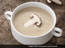 Food For Energy: This Almond Mushroom Soup May Help You Beat Fatigue (Recipe Inside)