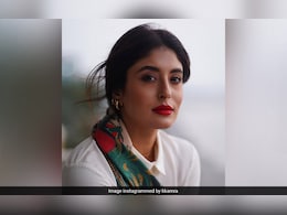 अब सिंगल नहीं हैं कृतिका कामरा? नए पोस्ट में दिखाई 'अपने साथी' की झलक