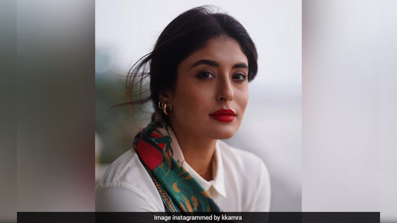 अब सिंगल नहीं हैं कृतिका कामरा? नए पोस्ट में दिखाई 'अपने साथी' की झलक