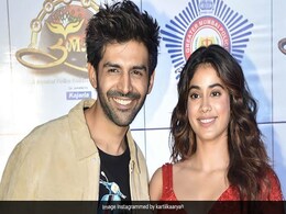 जाह्नवी कपूर और कार्तिक आर्यन ने इंस्टाग्राम पर फिर से एक दूसरे को किया अनफॉलो, फैन्स ने यूं दिया रिएक्शन जाह्नवी कपूर और कार्तिक आर्यन ने इंस्टाग्राम पर फिर से एक दूसरे को किया अनफॉलो, फैन्स ने यूं दिया रिएक्शन