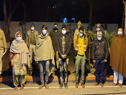 UP: हनी ट्रैप में फंसाकर बंधक बनाने, पैसे ऐंठने वाले गैंग का पर्दाफाश, दो महिलाओं समेत 7 गिरफ्तार  UP: हनी ट्रैप में फंसाकर बंधक बनाने, पैसे ऐंठने वाले गैंग का पर्दाफाश, दो महिलाओं समेत 7 गिरफ्तार