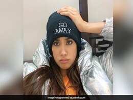 जाह्नवी कपूर ने तस्वीरें शेयर कर कोरोना को दिया संदेश, बोलीं- चले जाओ... जाह्नवी कपूर ने तस्वीरें शेयर कर कोरोना को दिया संदेश, बोलीं- चले जाओ...