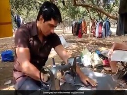 सोनू सूद फ्री में सिल रहे लोगों के कपड़े, बोले- पैंट की जगह निकर बन जाए, इसकी गारंटी नहीं- देखें Video सोनू सूद फ्री में सिल रहे लोगों के कपड़े, बोले- पैंट की जगह निकर बन जाए, इसकी गारंटी नहीं- देखें Video