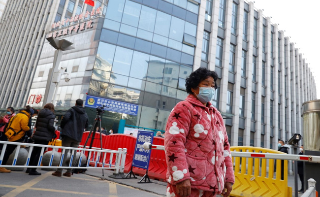 WHO Team In Wuhan Visits Hospital That Treated Early COVID-19 Cases