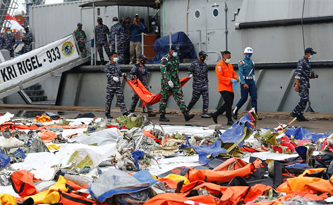 Crashed Indonesian Jet's Throttles Showed "Anomaly": Investigators
