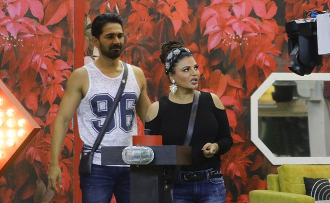 <i>Bigg Boss 14</i> Written Update January 21, 2021: Rakhi Sawant Tickles The Housemates' Funny Bone