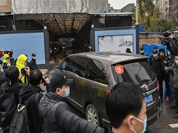 डब्ल्यूएचओ की टीम वुहान के मांस बाजार पहुंची, यहीं हुआ था कोरोना वायरस का पहला विस्फोट डब्ल्यूएचओ की टीम वुहान के मांस बाजार पहुंची, यहीं हुआ था कोरोना वायरस का पहला विस्फोट